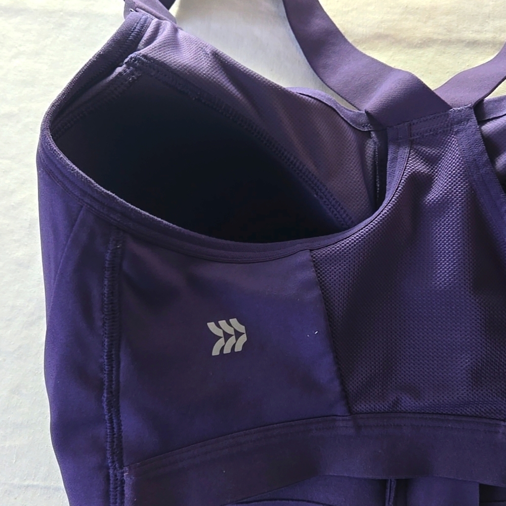 All In Motion Sports Bra - Picture 5 of 8